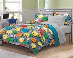 COOL KIDS ROOMS Emoticon Ultra Soft Microfiber Comforter Bedding Set, Gray Full 7 Pc