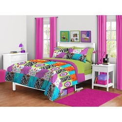 COOL KIDS ROOMS Black Pink Green Purple Zebra Flower Patchwork Full Queen Comforter Set (3pc)