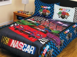 COOL KIDS ROOMS Nascar Finish Line 3-piece Twin and Full Bedding Set