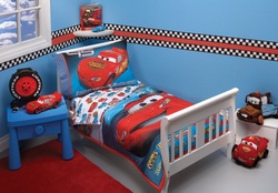 COOL KIDS ROOMS Disney CARS 4 Piece Toddler Bedding Set, Taking The Race