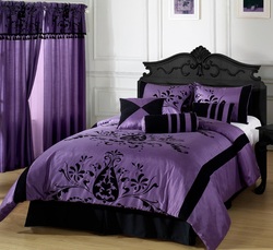 COOL KIDS ROOMS 7-Piece Violeta with Black Floral Flocking Bed in a Bag, Full